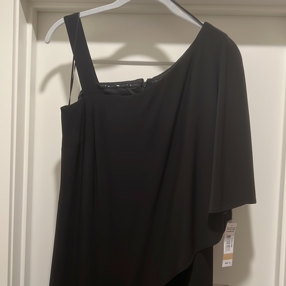 NWT Absolutely Stunning - Picture 3 of 6